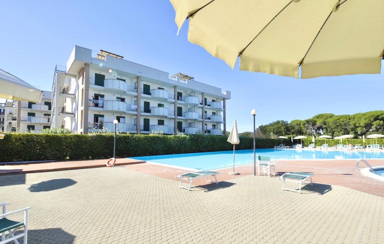 Isa-Apartments 4 Beds In Residence With Swimming-Pool In San Vincenzo, Just 600 Meters From The Sea Exterior foto